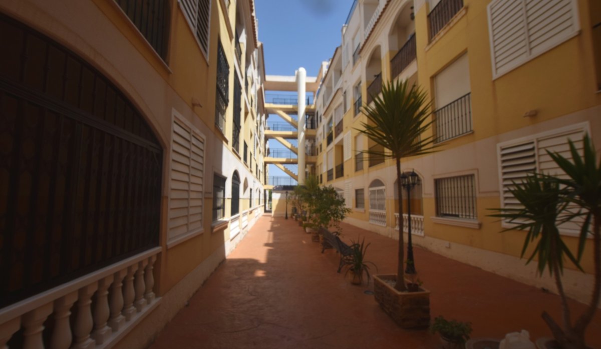 Reventa - Apartamento / piso - Formentera del Segura