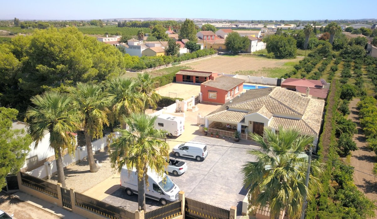 Resale - Villa - Heredades - Heredades - Country