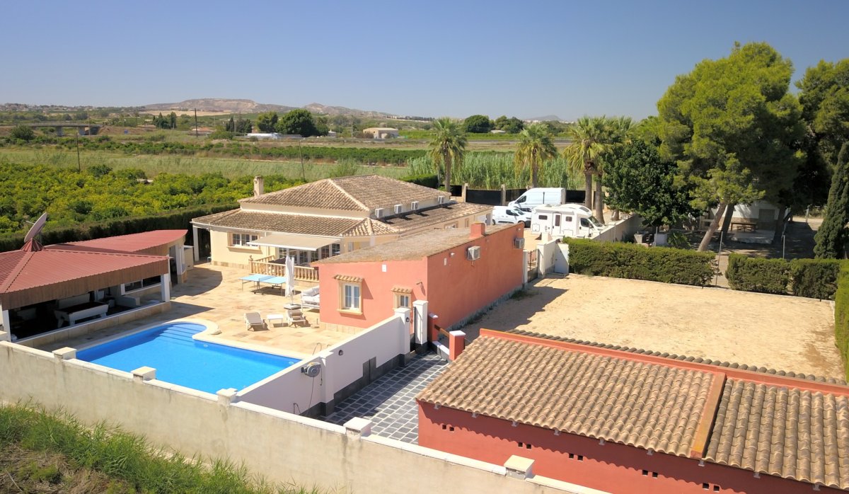 Resale - Villa - Heredades - Heredades - Country