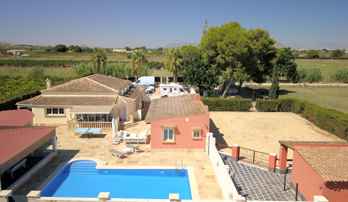 Resale - Villa - Heredades - Heredades - Country