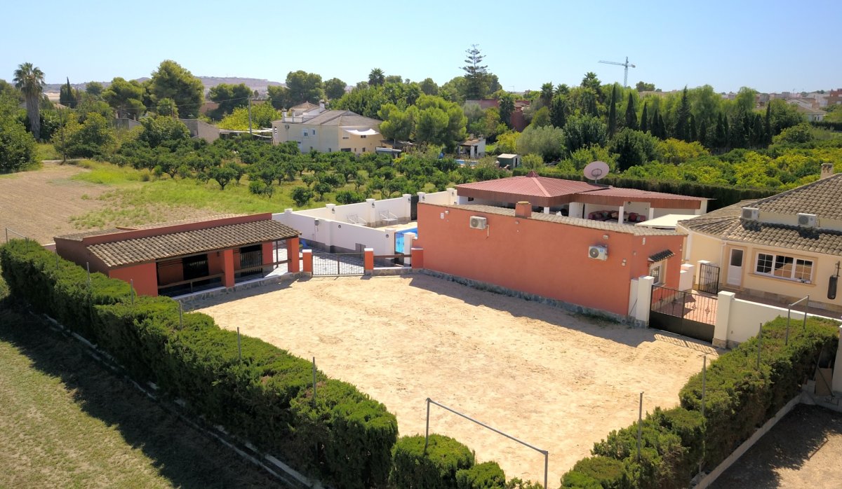 Resale - Villa - Heredades - Heredades - Country