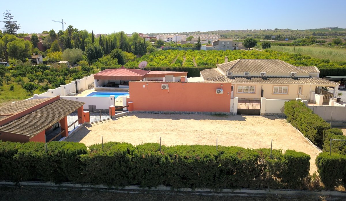 Resale - Villa - Heredades - Heredades - Country