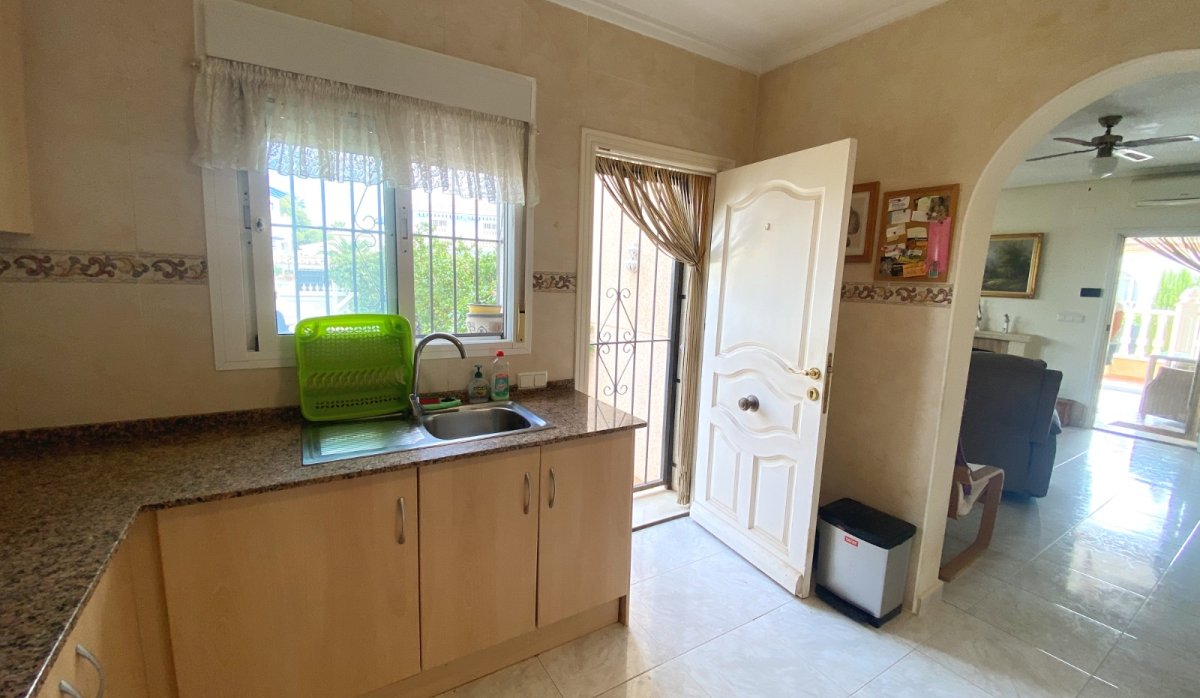 Resale - Townhouse - Ciudad quesada - Central Quesada
