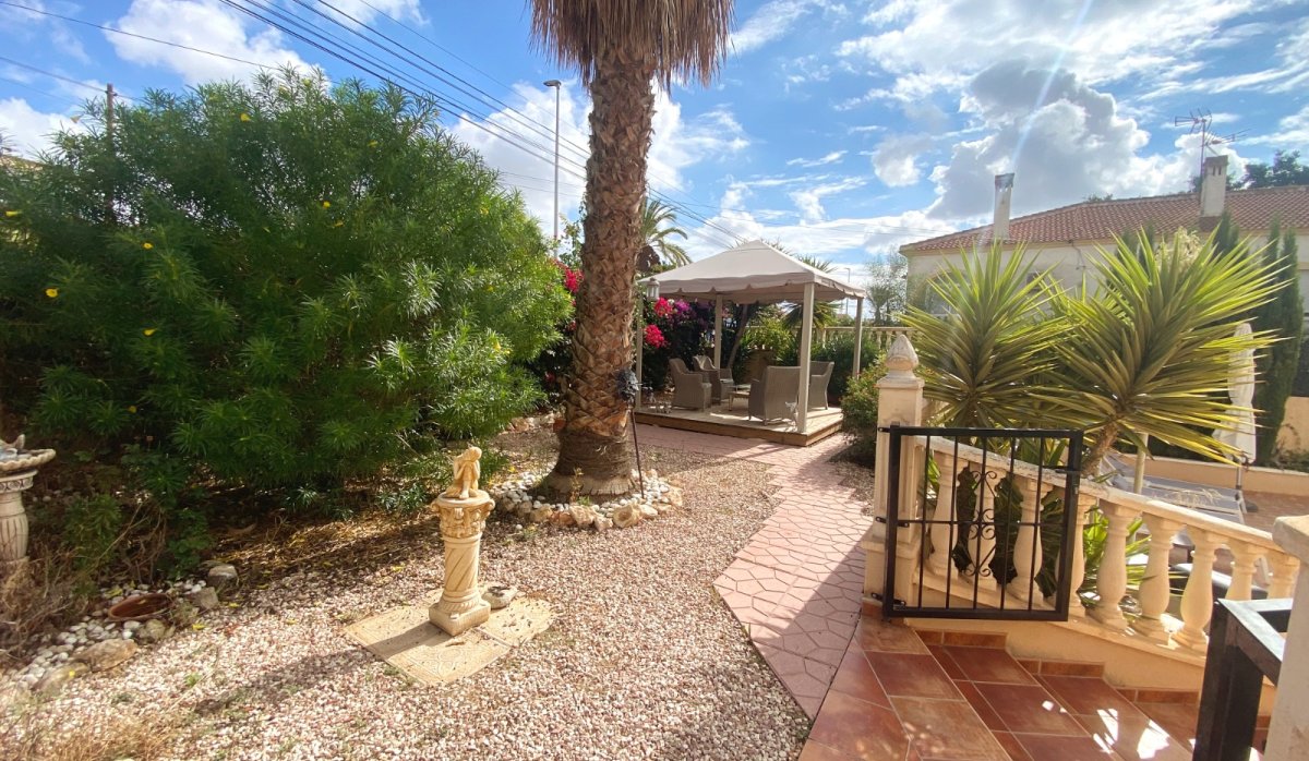 Resale - Townhouse - Ciudad quesada - Central Quesada