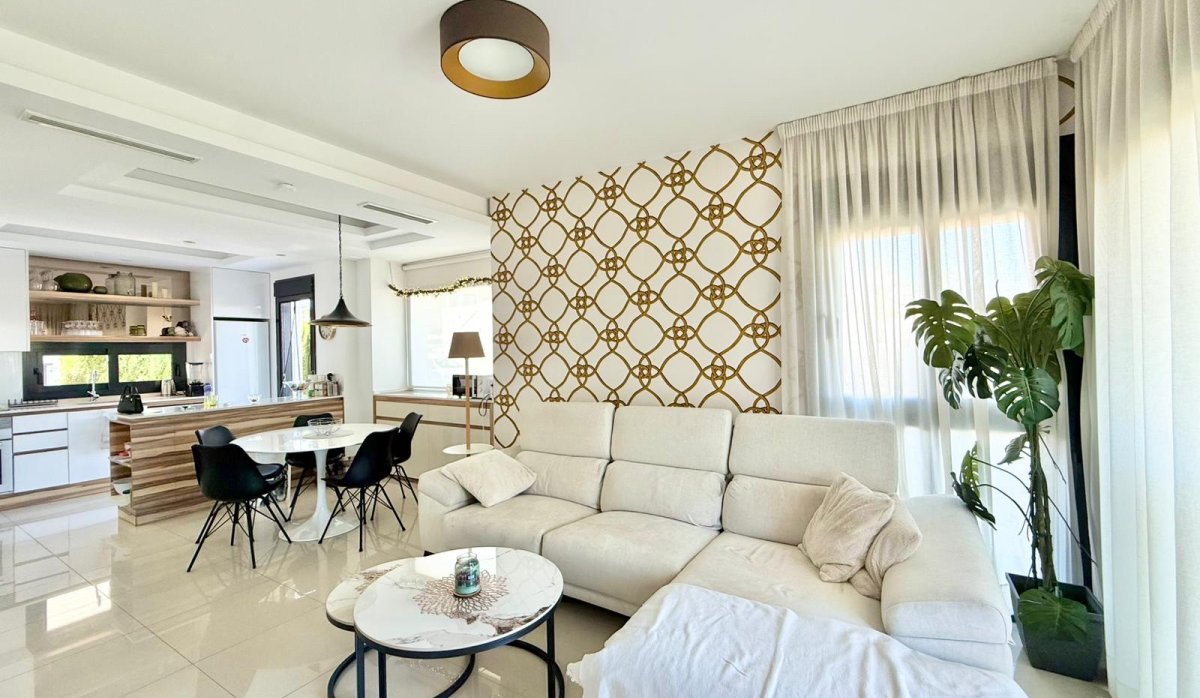 Revente - Villa - Ciudad quesada - Pueblo Bravo