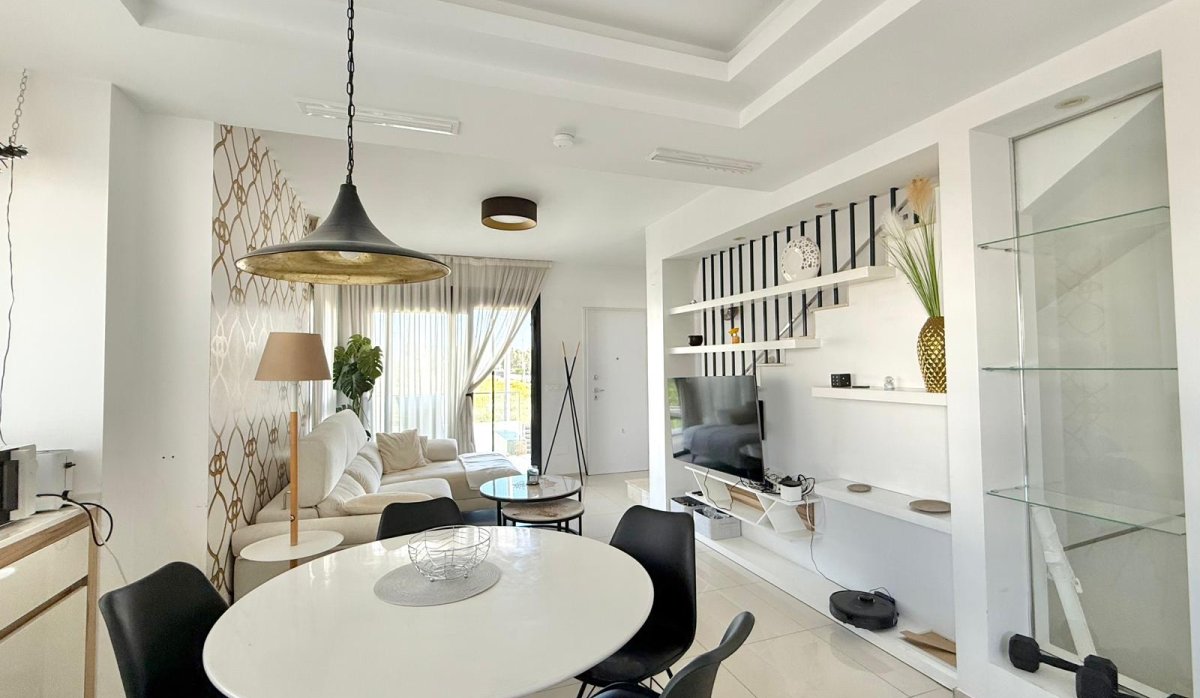 Revente - Villa - Ciudad quesada - Pueblo Bravo