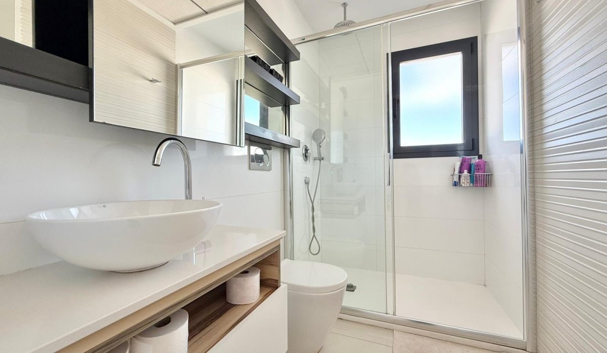 Revente - Villa - Ciudad quesada - Pueblo Bravo