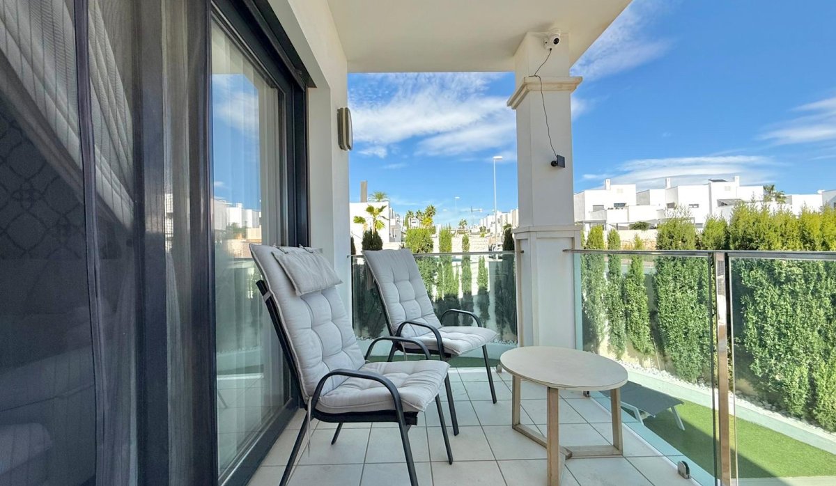 Revente - Villa - Ciudad quesada - Pueblo Bravo