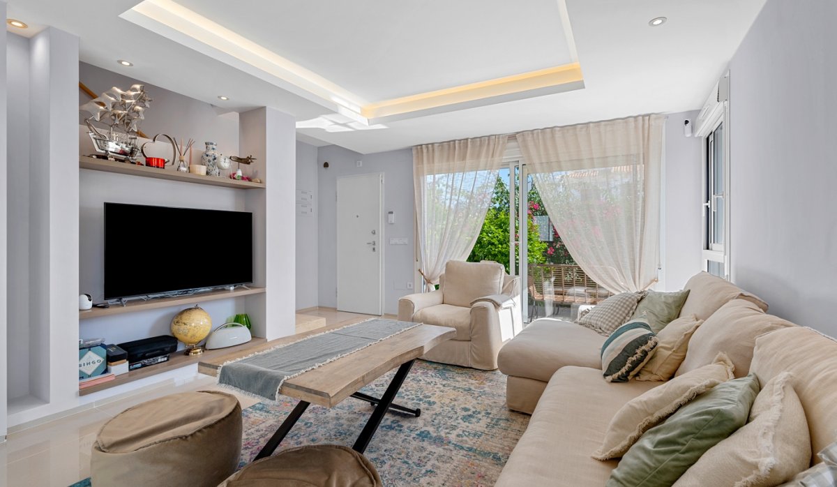 Resale - Townhouse - Ciudad quesada - Doña Pepa