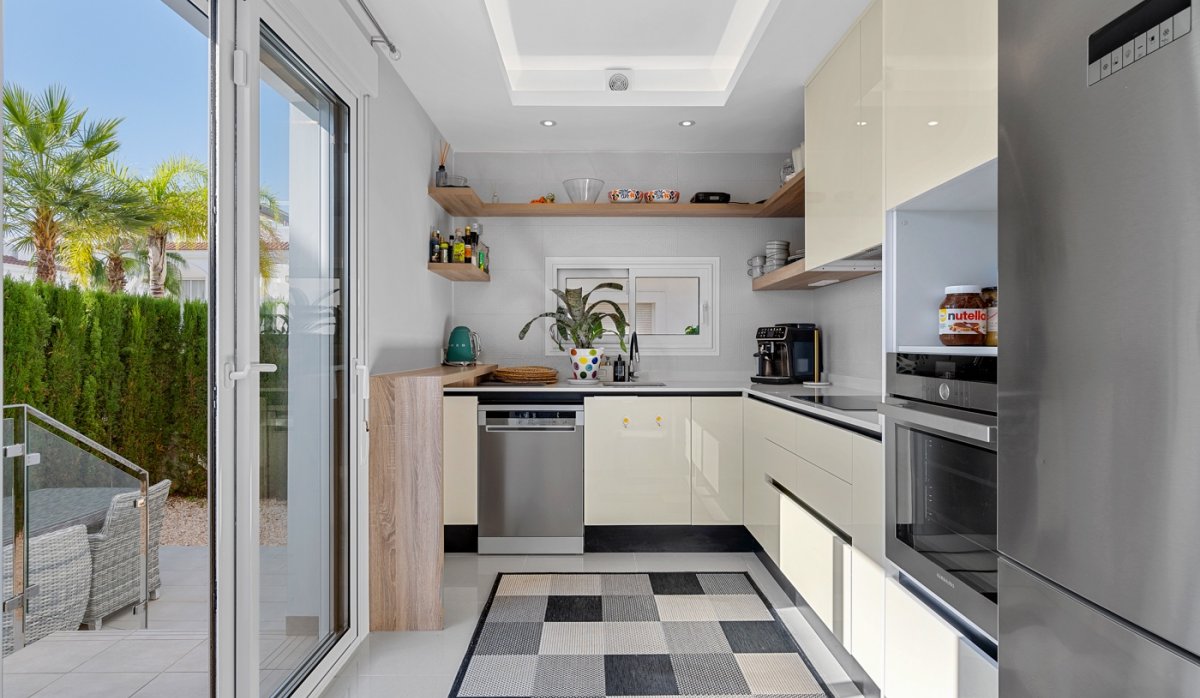 Resale - Townhouse - Ciudad quesada - Doña Pepa