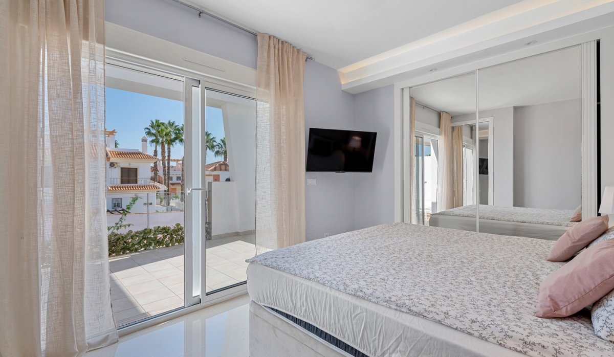 Resale - Townhouse - Ciudad quesada - Doña Pepa