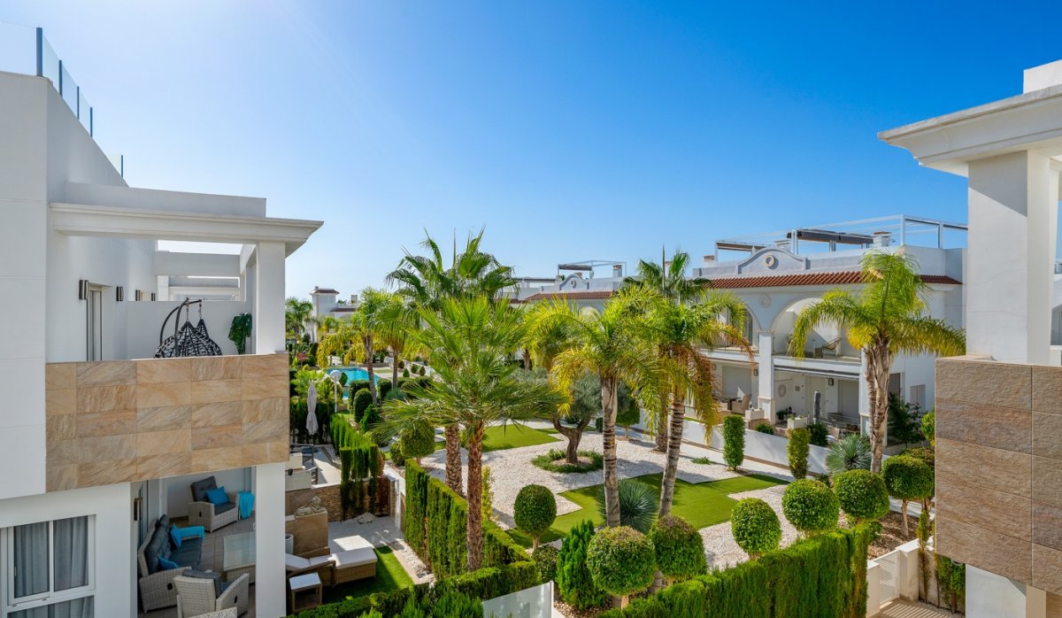 Resale - Townhouse - Ciudad quesada - Doña Pepa