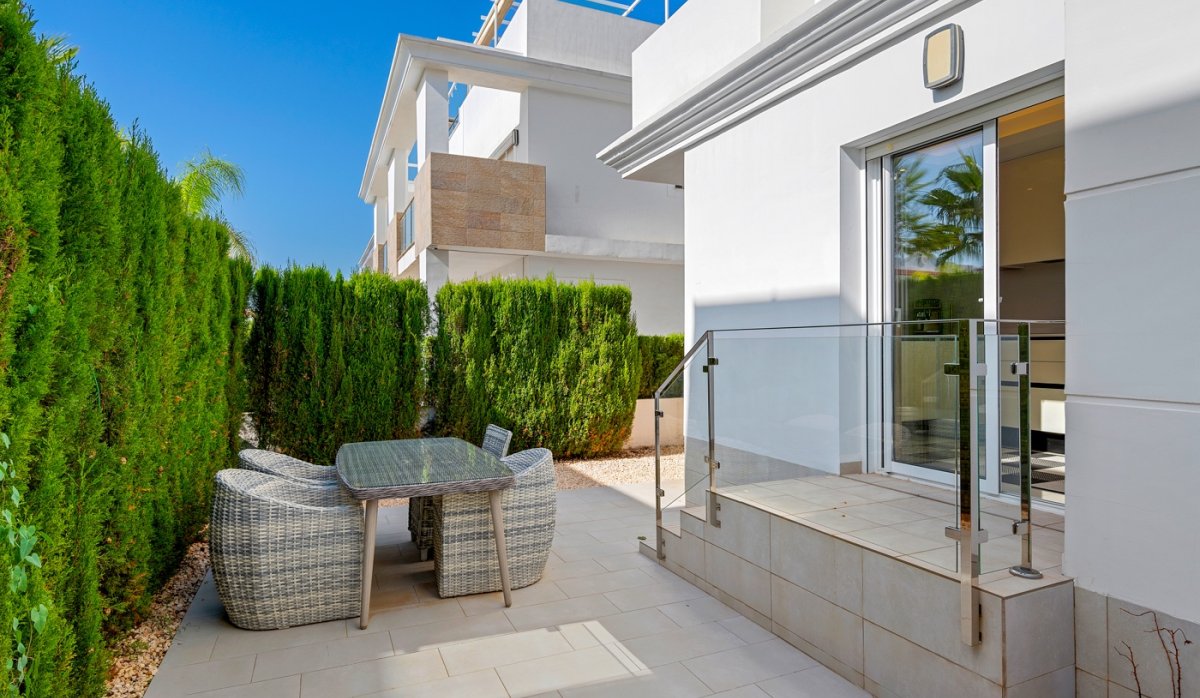 Resale - Townhouse - Ciudad quesada - Doña Pepa