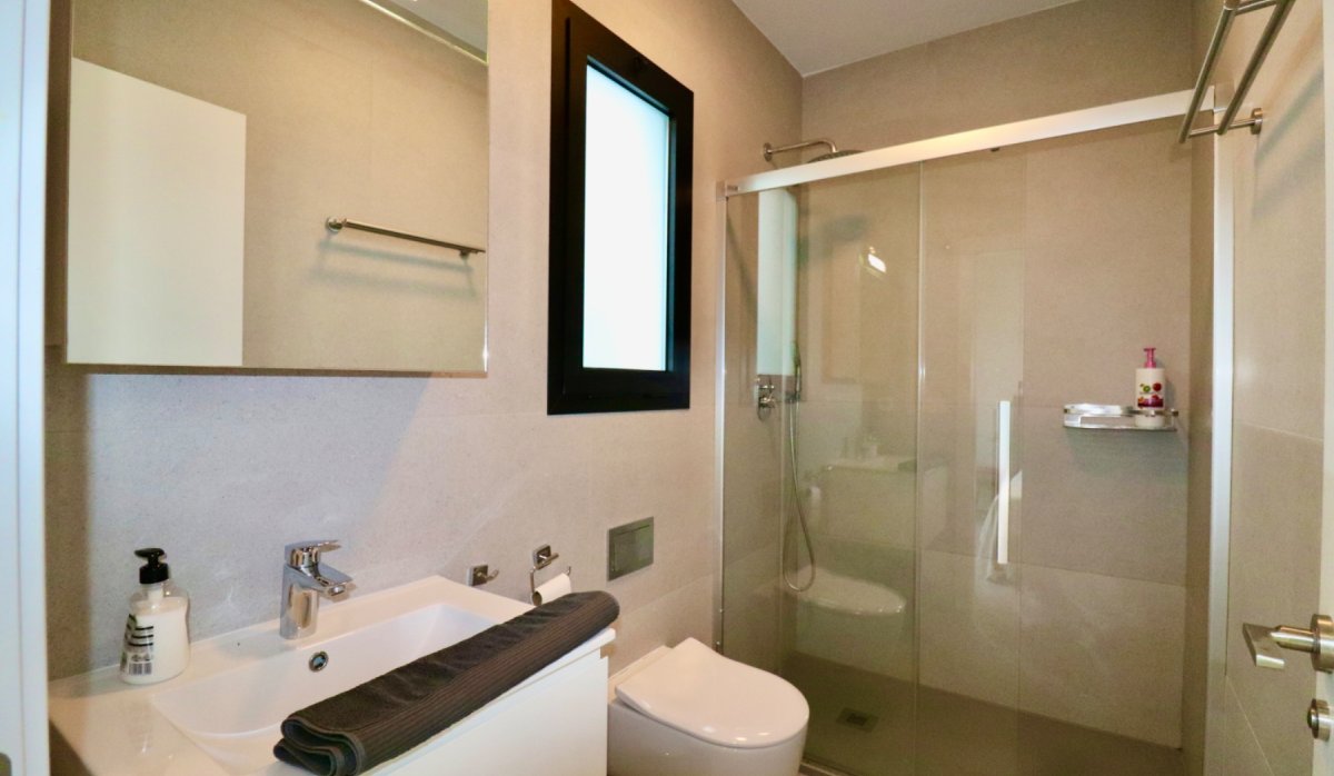 Reventa - Apartamento / piso - Guardamar del Segura