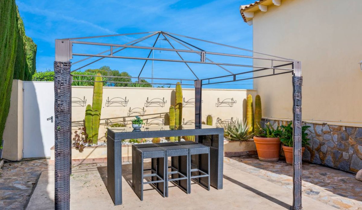 Resale - Villa - Algorfa - Castillo de montemar