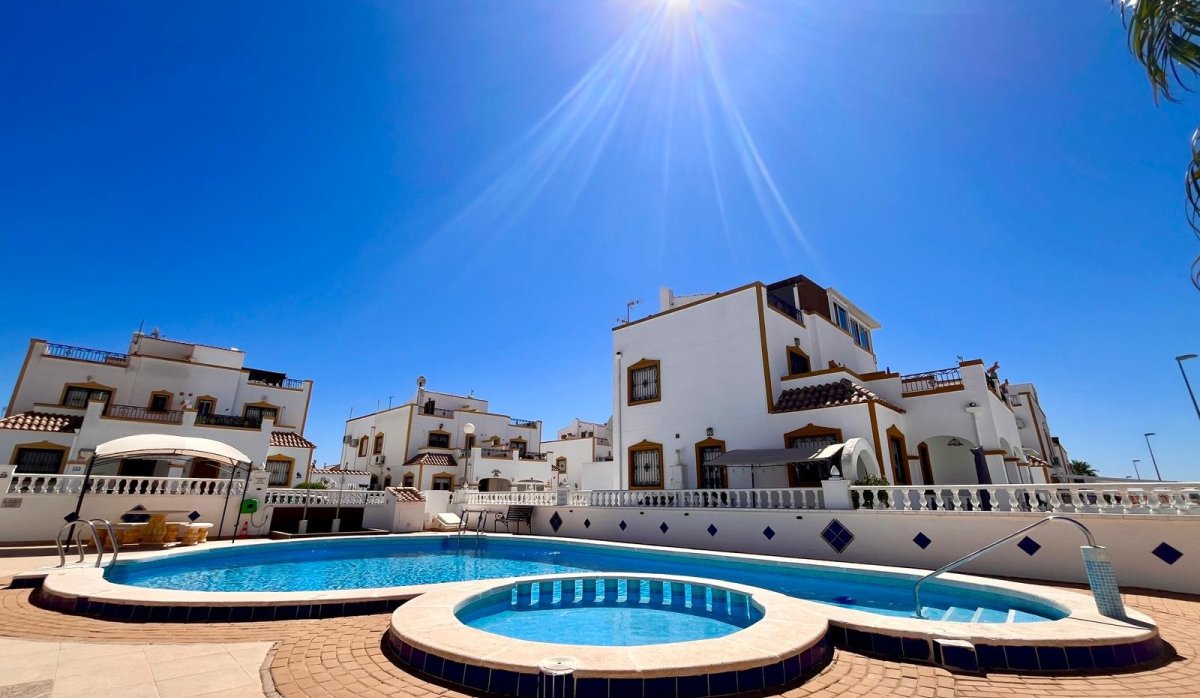 Resale - Townhouse - Entre Naranjos - Vistabella - Entre Naranjos