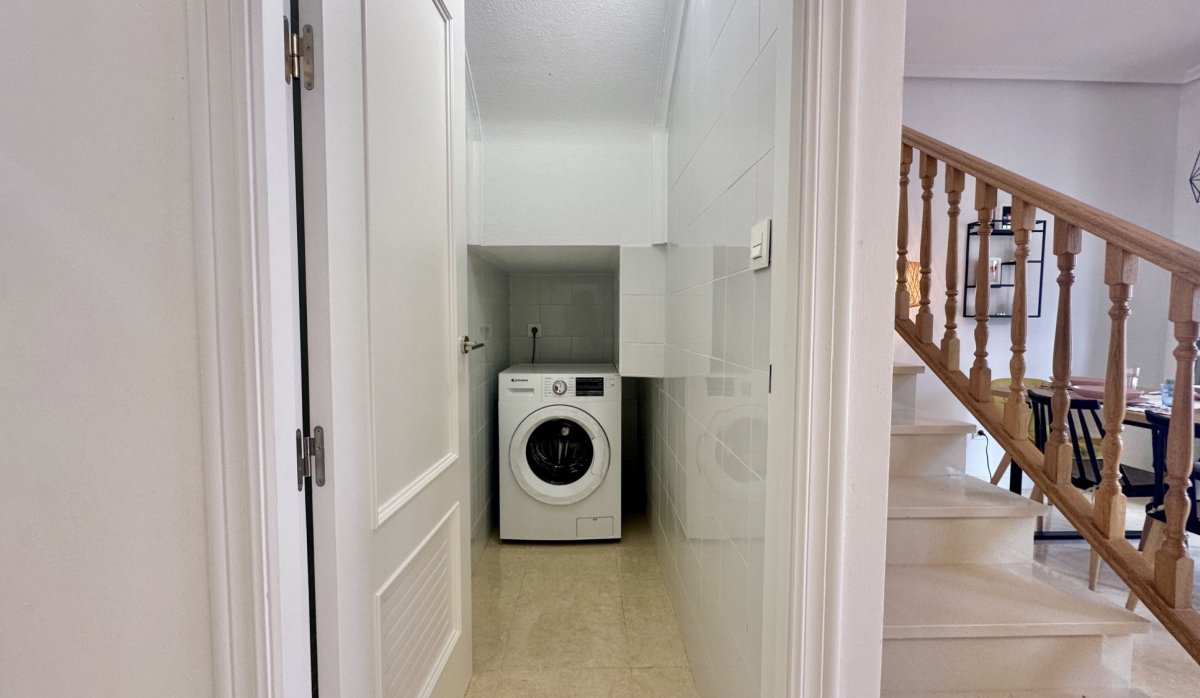 Reventa - Adosado - San Miguel de Salinas