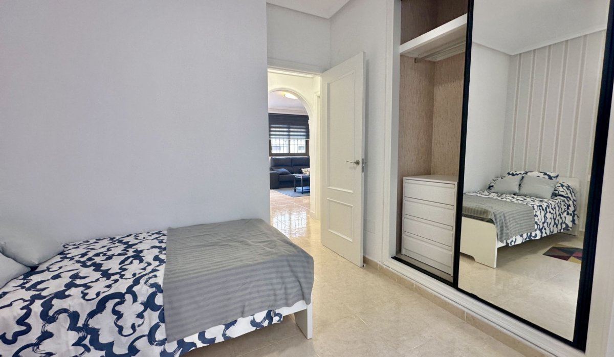 Reventa - Adosado - San Miguel de Salinas