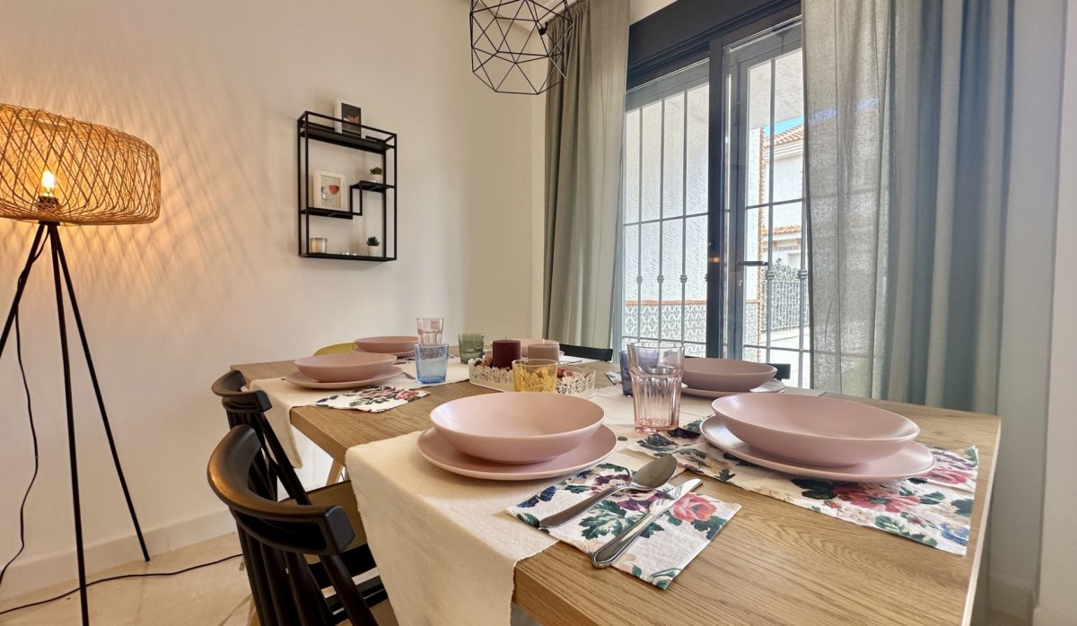 Reventa - Adosado - San Miguel de Salinas