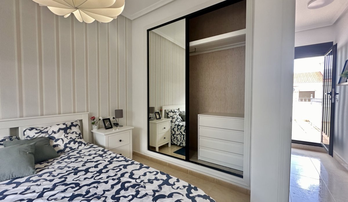 Reventa - Adosado - San Miguel de Salinas