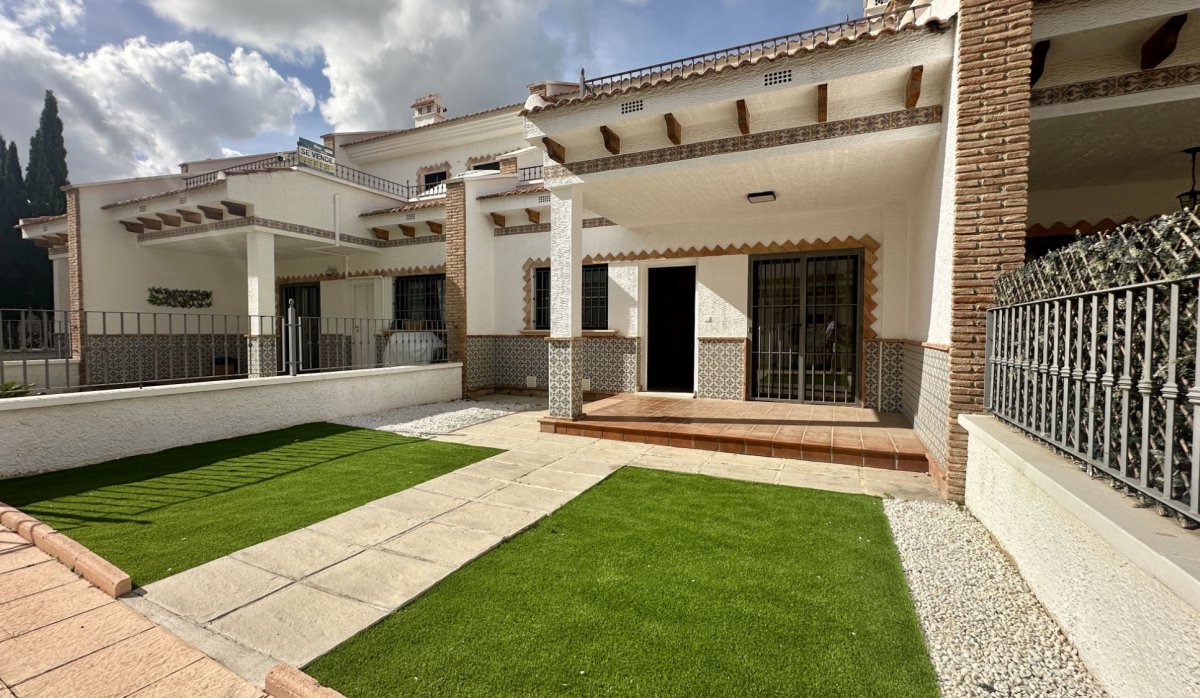 Reventa - Adosado - San Miguel de Salinas