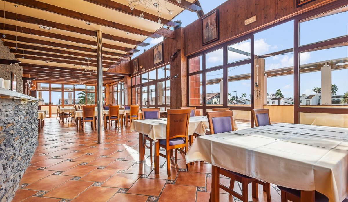 Reventa - Comercial - Los Dolses