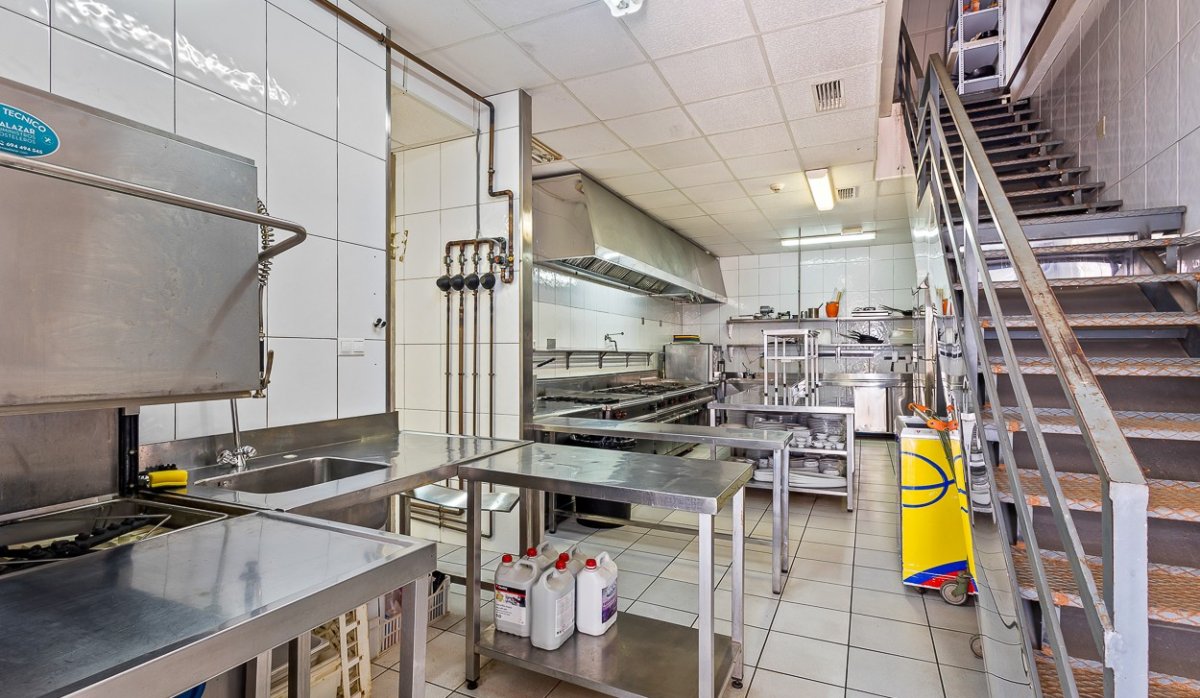 Reventa - Comercial - Los Dolses