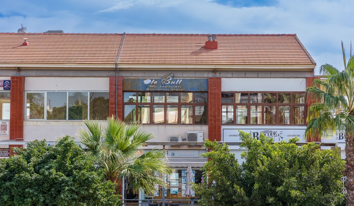 Reventa - Comercial - Los Dolses