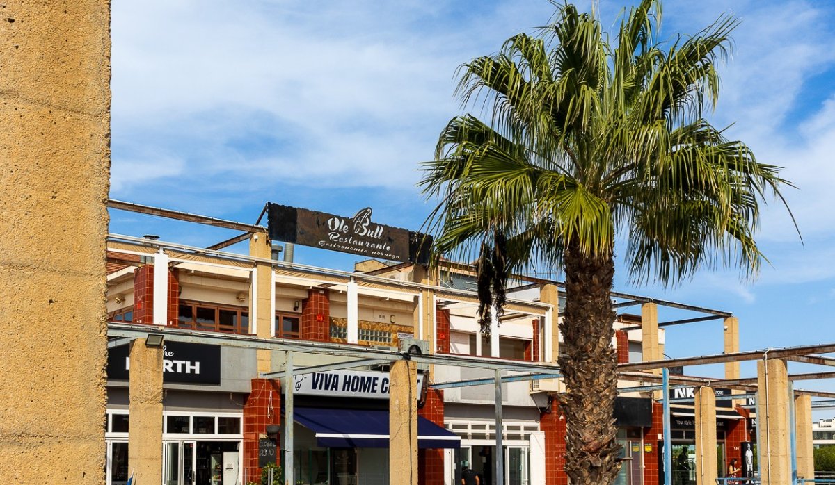 Reventa - Comercial - Los Dolses