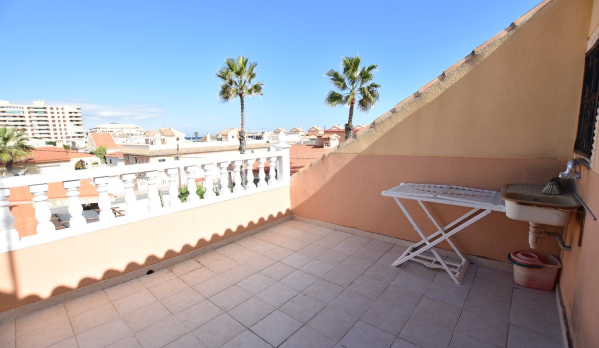 Resale - Townhouse - La Mata