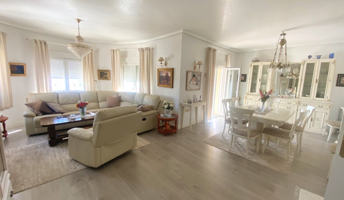 Resale - Townhouse - Ciudad quesada - Central Quesada