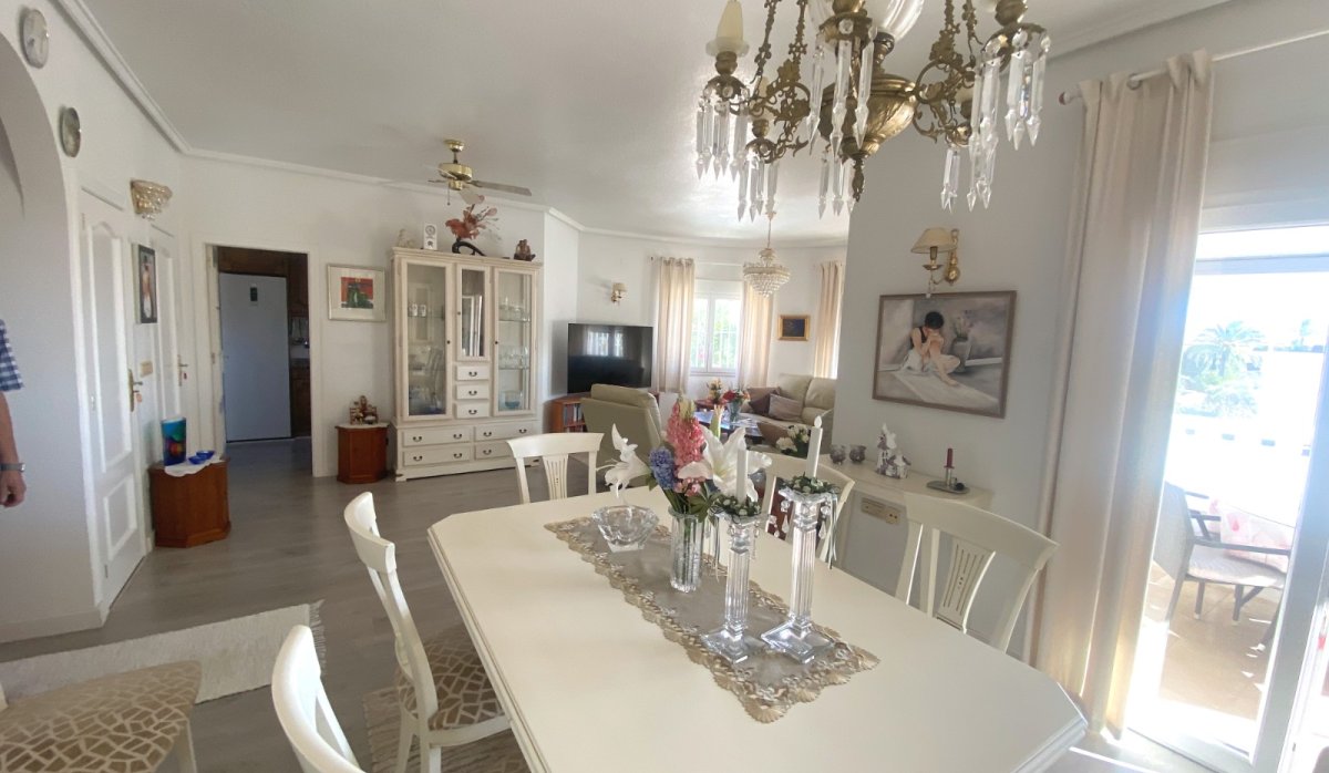 Resale - Townhouse - Ciudad quesada - Central Quesada