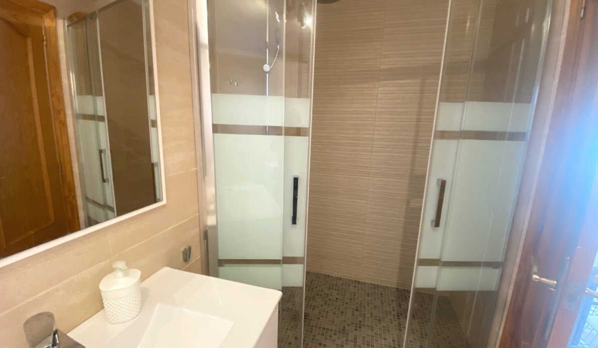 Resale - Townhouse - Ciudad quesada - Central Quesada