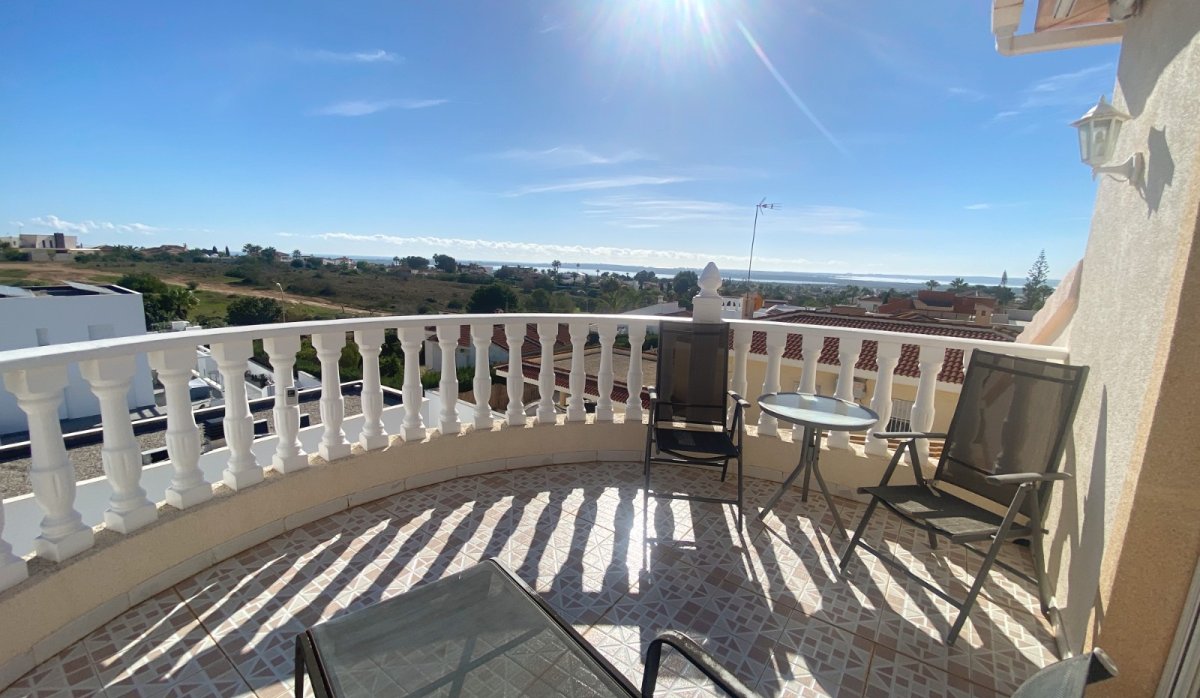 Resale - Townhouse - Ciudad quesada - Central Quesada