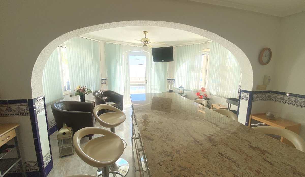 Resale - Townhouse - Ciudad quesada - Central Quesada