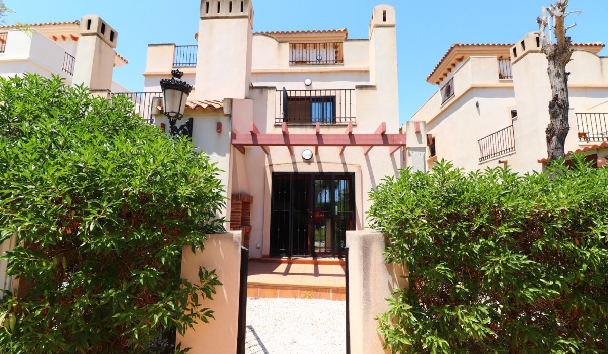Resale - Villa - Algorfa - La Finca Golf Resort