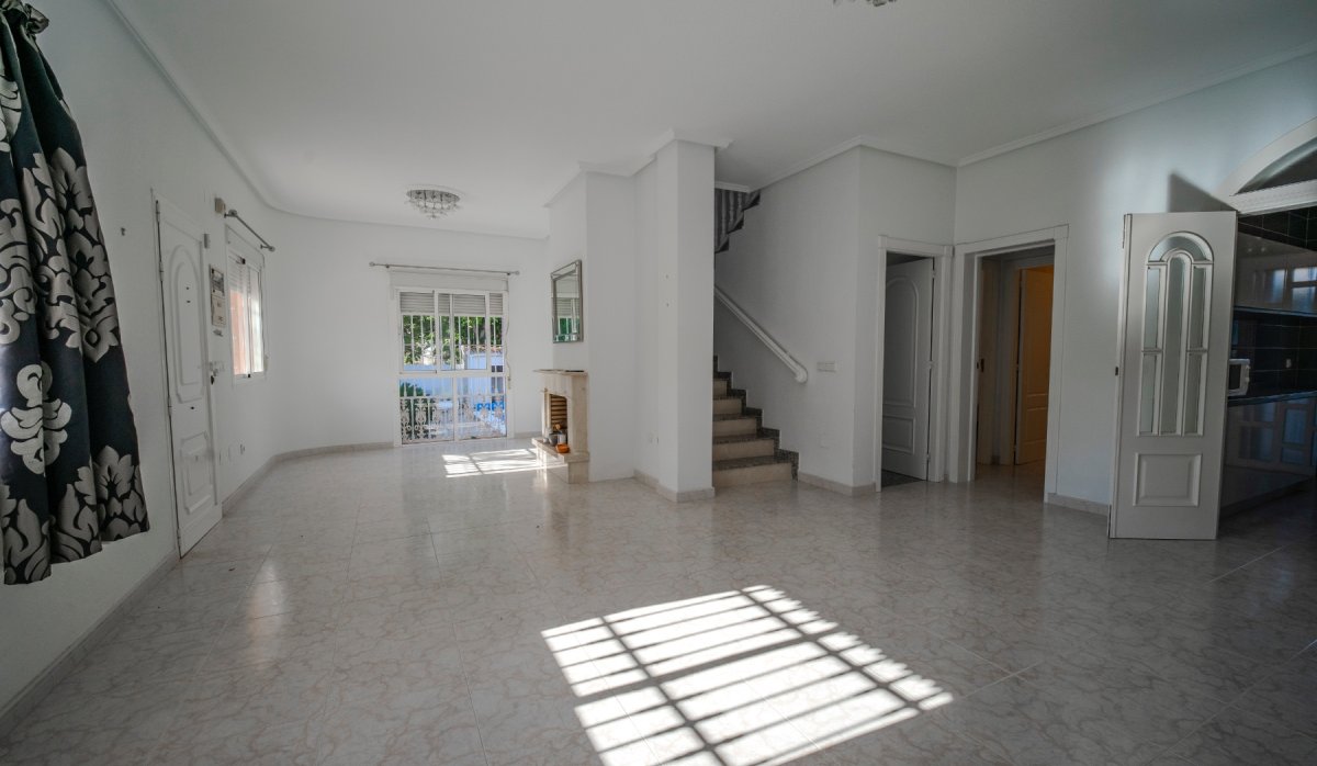 Reventa - Villa - Ciudad quesada - Doña Pepa