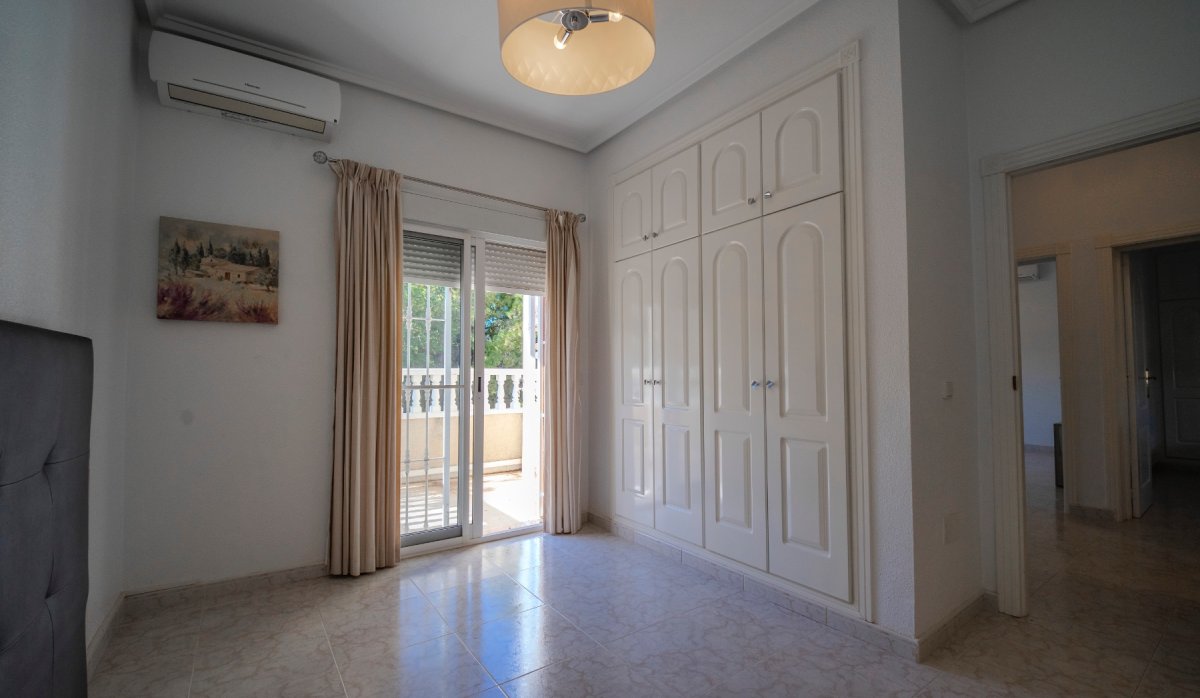 Reventa - Villa - Ciudad quesada - Doña Pepa