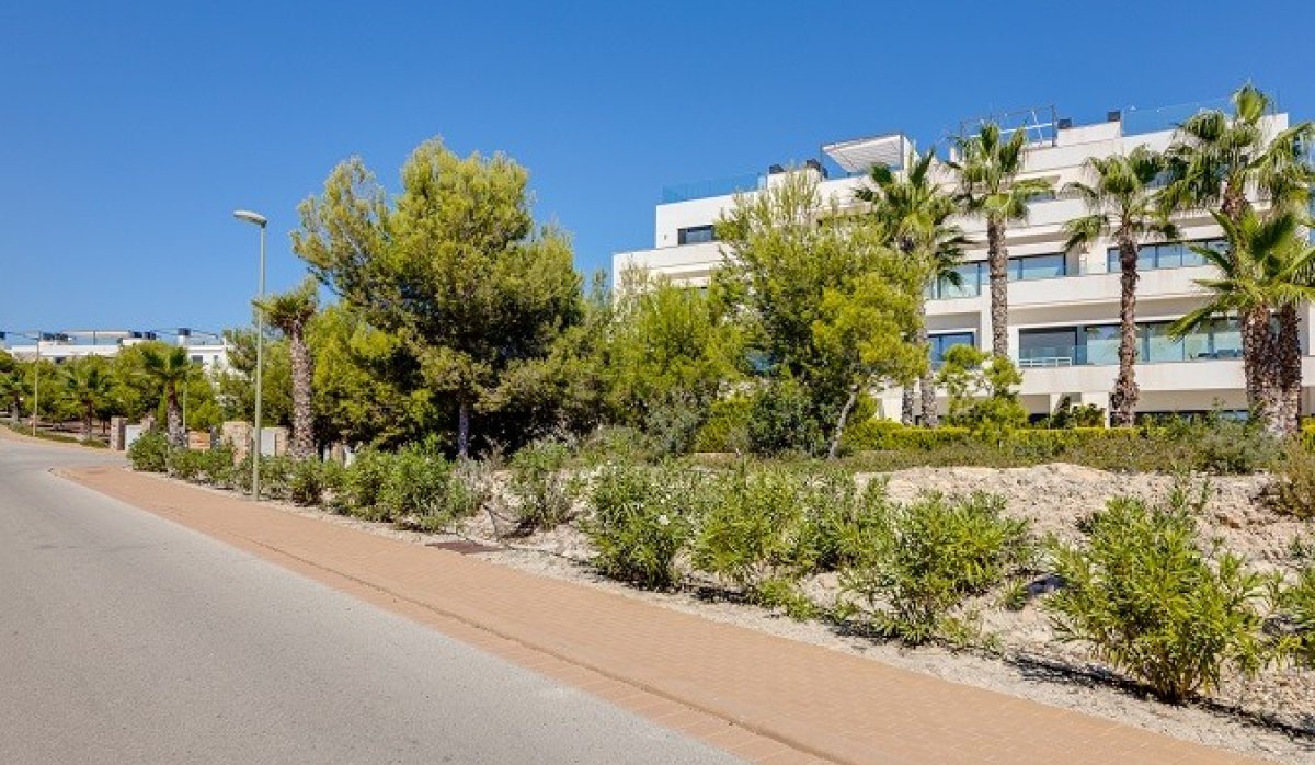 Resale - Apartment / flat - Orihuela - Las Colinas golf