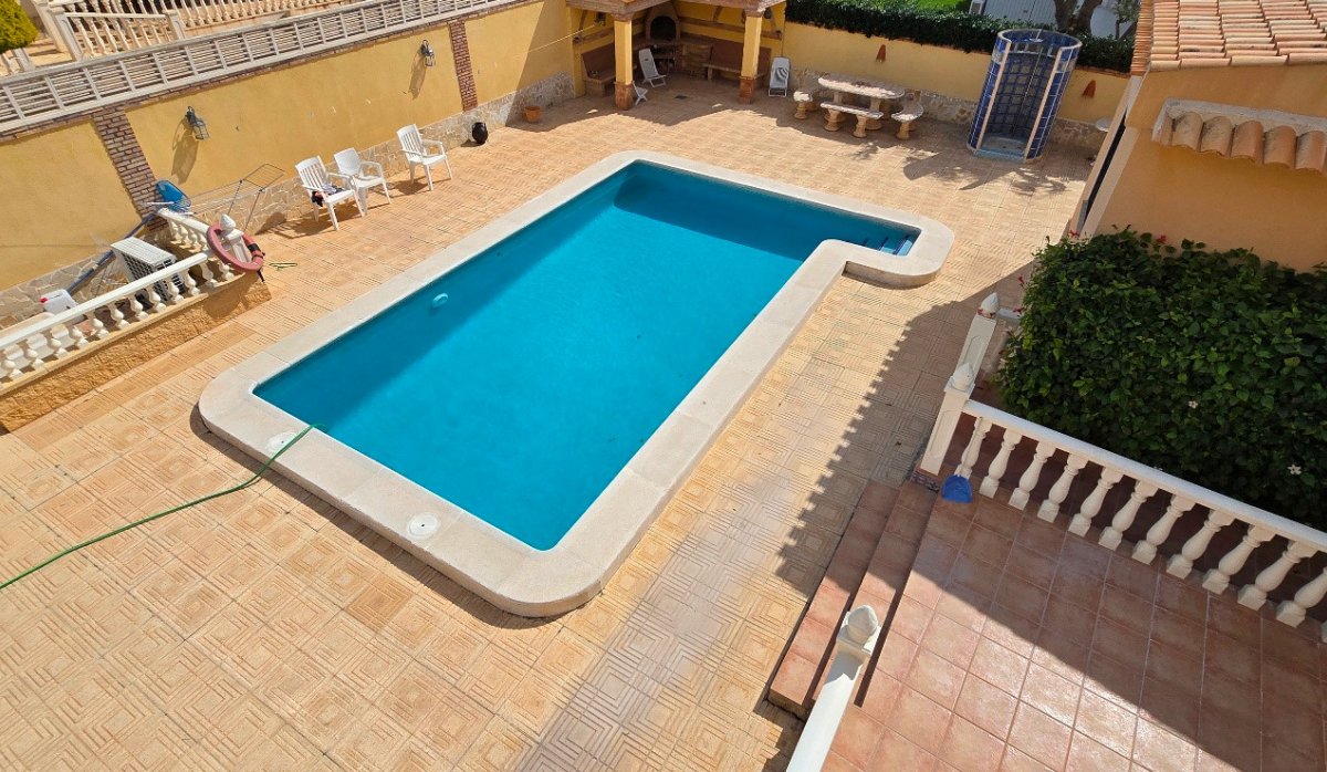 Resale - Villa - Torrevieja - El Chaparral