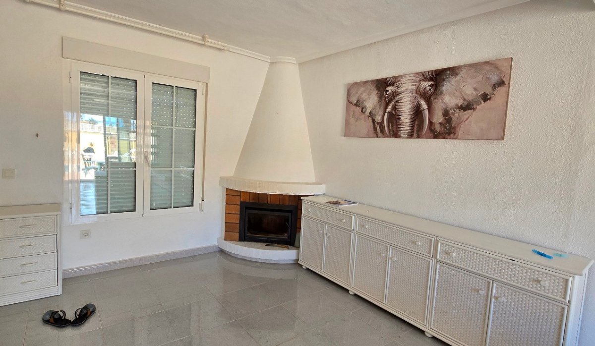 Resale - Villa - Torrevieja - El Chaparral