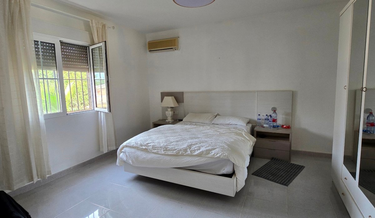 Resale - Villa - Torrevieja - El Chaparral