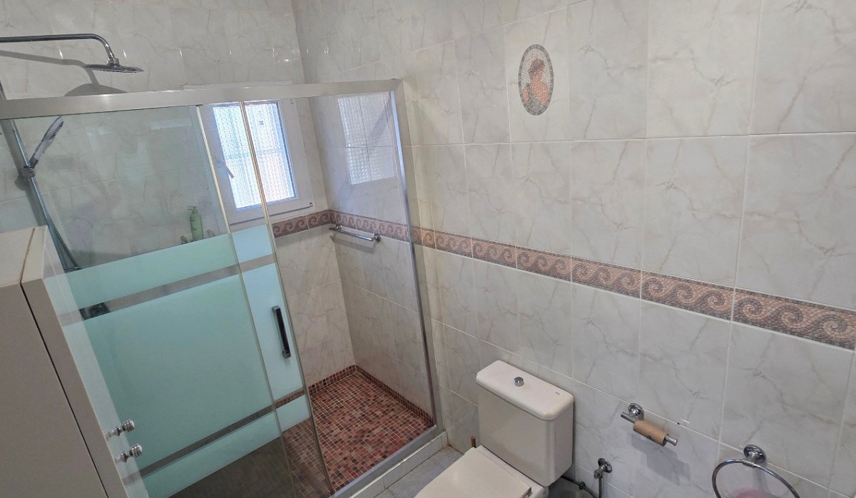 Resale - Villa - Torrevieja - El Chaparral
