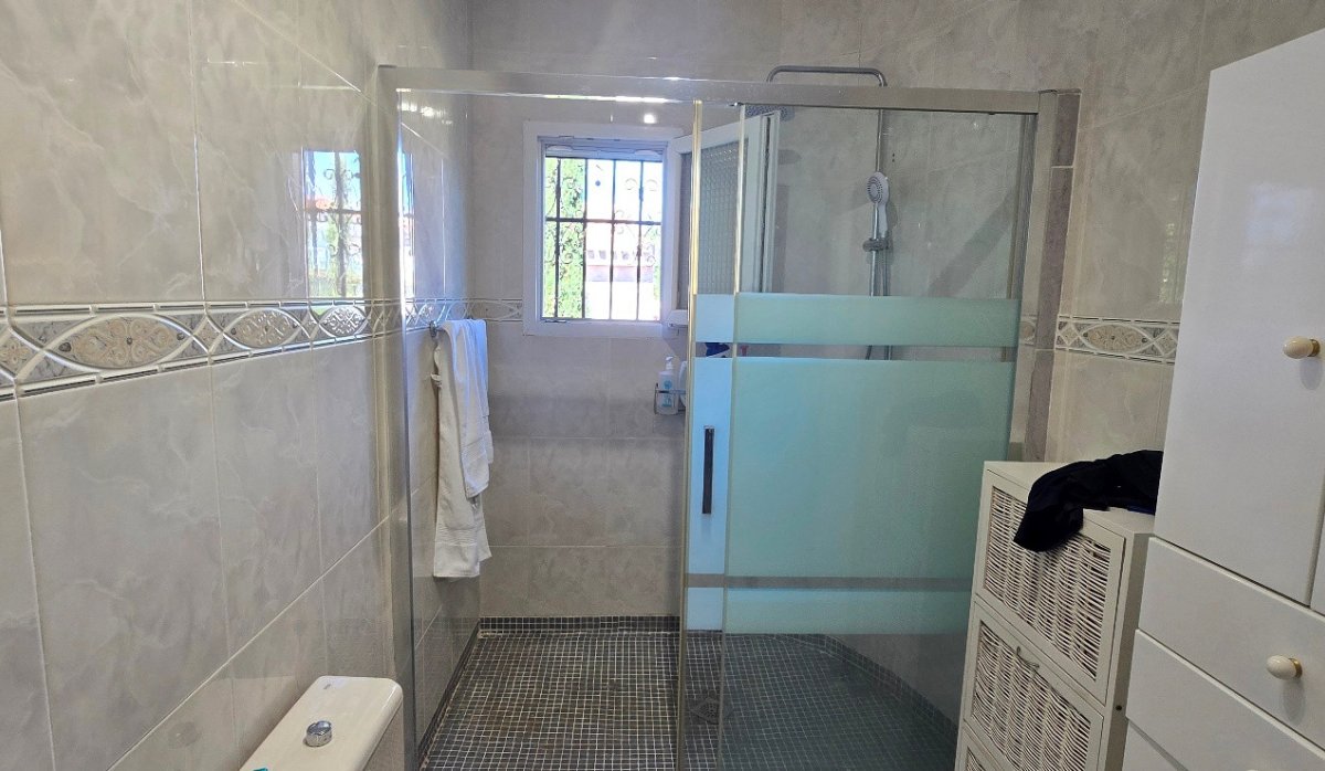 Resale - Villa - Torrevieja - El Chaparral