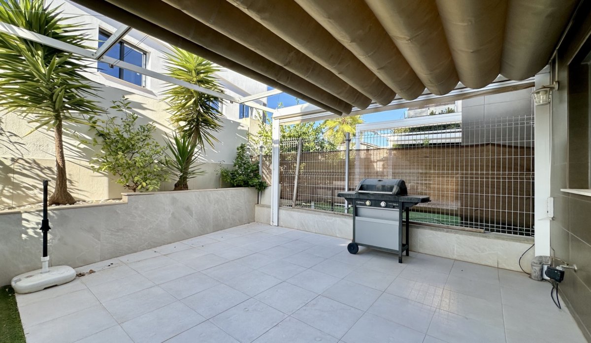 Resale - Villa - Orihuela Costa - Lomas de Cabo Roig