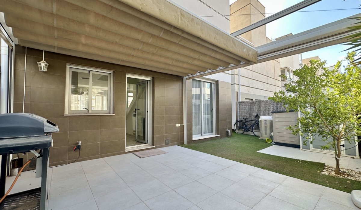 Resale - Villa - Orihuela Costa - Lomas de Cabo Roig