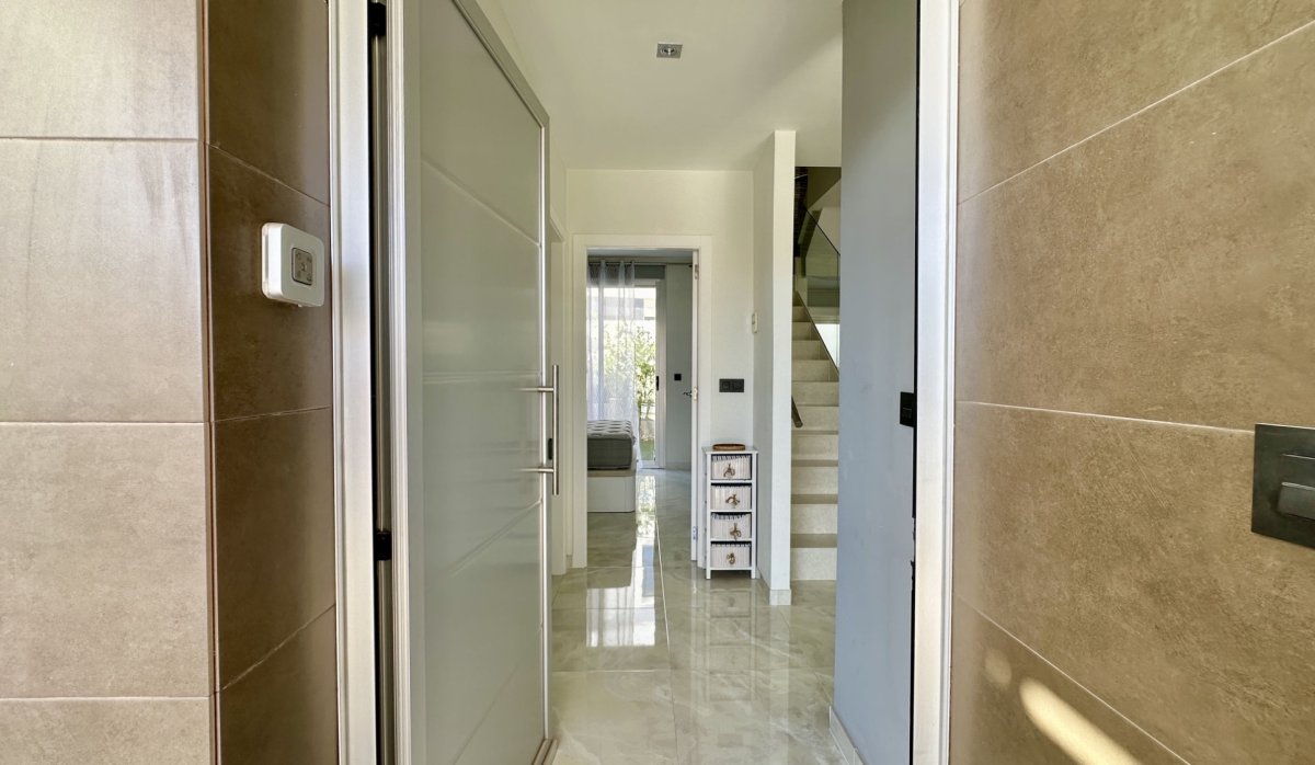 Resale - Villa - Orihuela Costa - Lomas de Cabo Roig