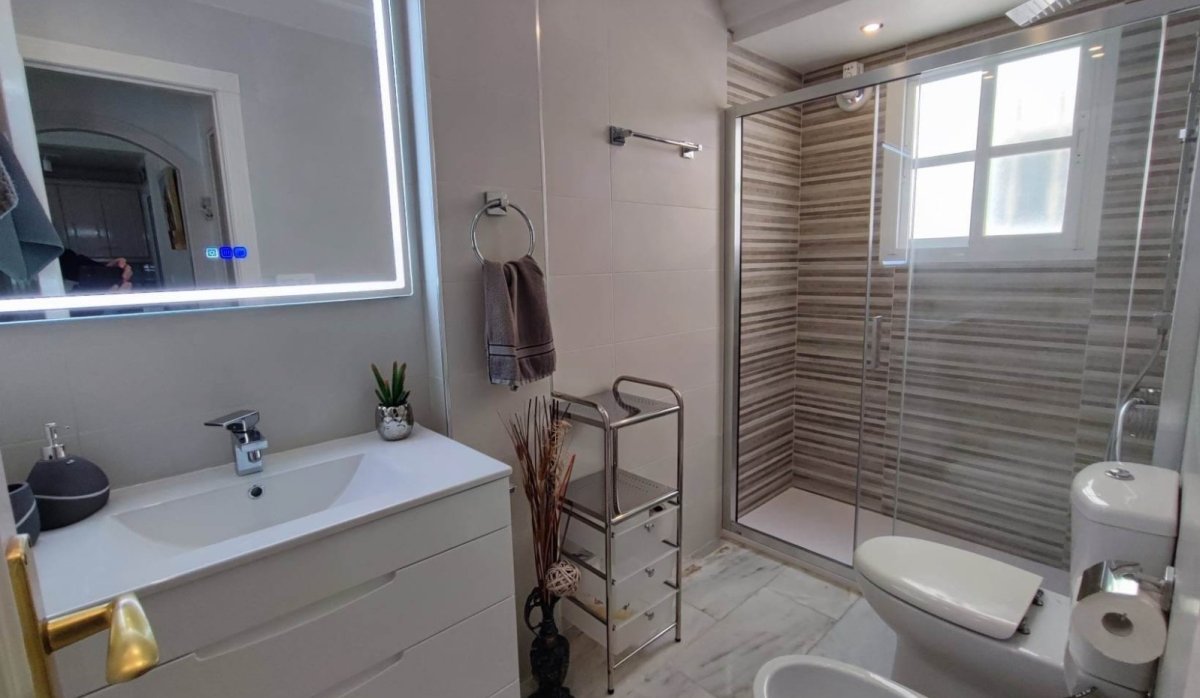 Reventa - Apartamento / piso - Torrevieja