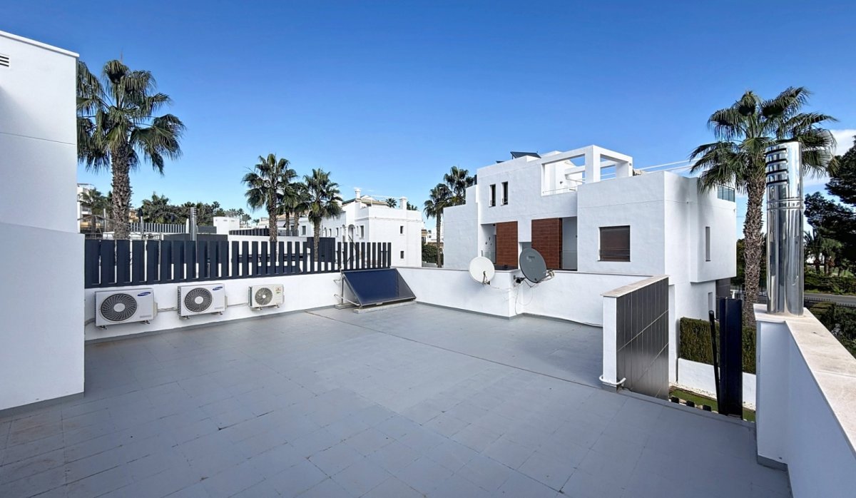 Resale - Villa - Orihuela Costa - Villamartín