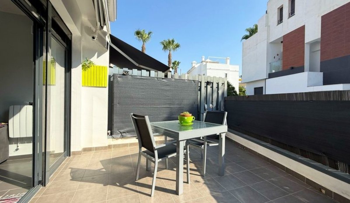 Resale - Villa - Orihuela Costa - Villamartín